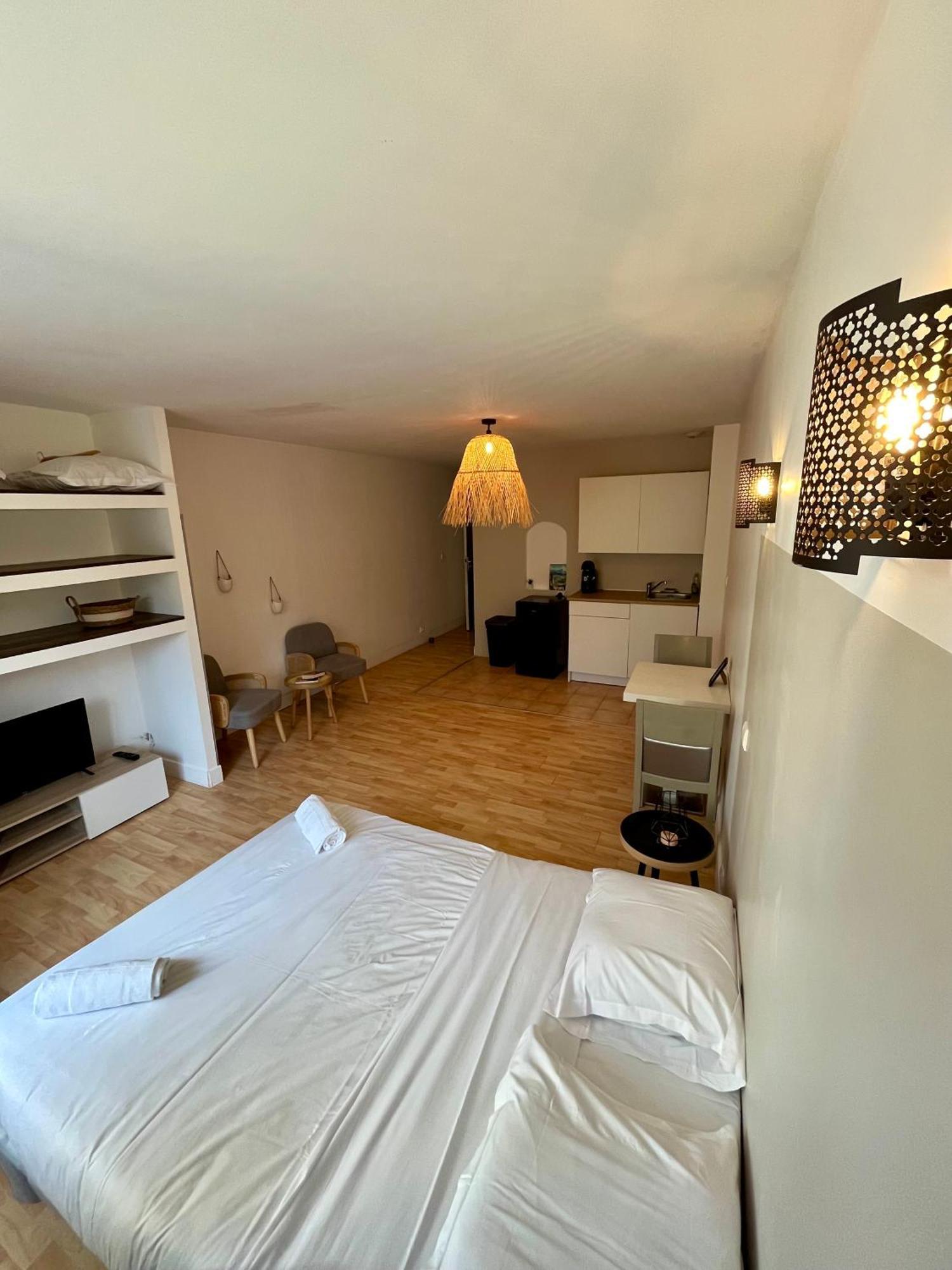 Appartement Chloe Du Lac Montferrat  Εξωτερικό φωτογραφία